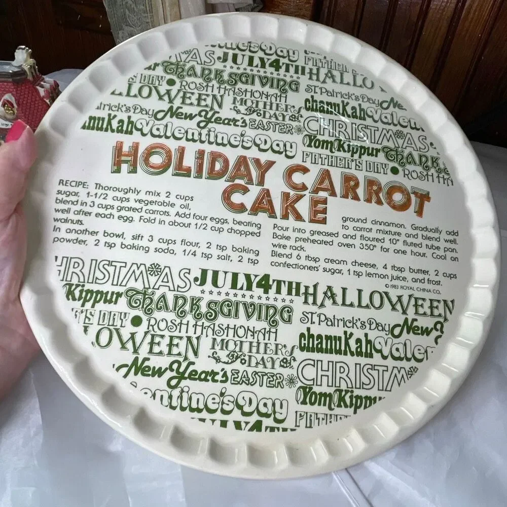 Vintage 1983 Royal China Co. American Ironstone Holiday serving tray carrot cake